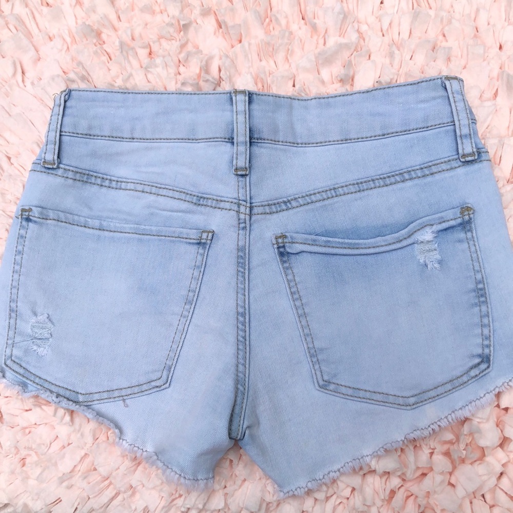 High Rise Short Pants - Picture 2 of 3